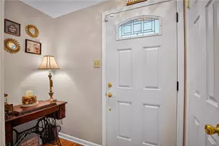 104 Thorncrest Dr, Kennedy Township, PA 15136 - Photo 3