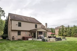 110 Merlin Dr, Peters Township, PA 15317 - Photo 7