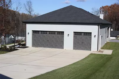 1044 Hillstone Village Drive, Murrysville, PA 15632 - Photo 3