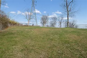 92 Skyvue Dr, Pittsburgh, PA 15234 - Photo 43