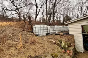 801 Cowan Ave, Jeannette, PA 15644 - Photo 29