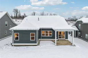 1050 Lakeside Dr, McDonald, PA 15057 - Photo 3