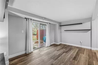 504 Lexington Dr, Hopewell Township, PA 15001 - Photo 5