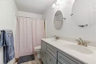 144 Stonewood Dr, Bethel Park, PA 15102 - Photo 23