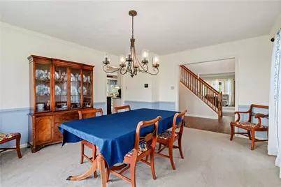 144 Stonewood Dr, Bethel Park, PA 15102 - Photo 9