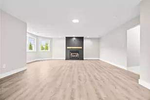 128 Evergreen Dr, Peters Township, PA 15317 - Photo 5