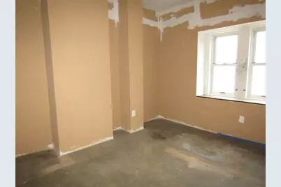 749 Chautauqua Ct, Pittsburgh, PA 15214 - Photo 17