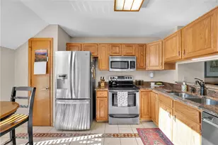 1403 Towne Square Dr, Pittsburgh, PA 15101 - Photo 11