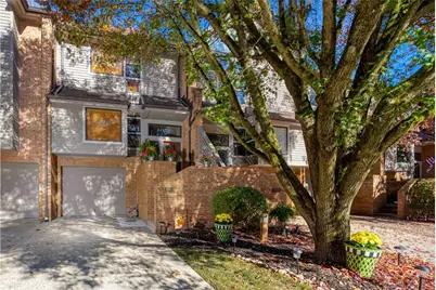 1403 Towne Square Dr, Pittsburgh, PA 15101 - Photo 1