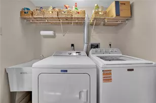 1403 Towne Square Dr, Pittsburgh, PA 15101 - Photo 29