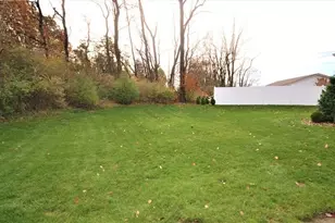 216 S Tuscan Way, Hempfield Township, PA 15601 - Photo 23