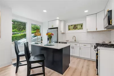 1140 Arkansas Avenue, Pittsburgh, PA 15216 - Photo 9