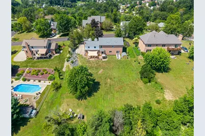 15 Penntowne Drive, Penn Twp, PA 15642 - Photo 5