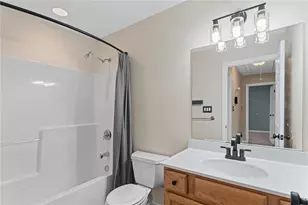 699 Surfside Dr, Pittsburgh, PA 15239 - Photo 13