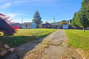 1852 The Cir, Canton Township, PA 15301 - Photo 41