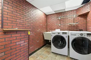 102 Alleyne Dr, Pittsburgh, PA 15215 - Photo 23