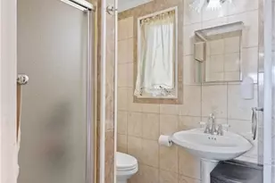 235 Cherrydell Dr, Scott Township, PA 15220 - Photo 7