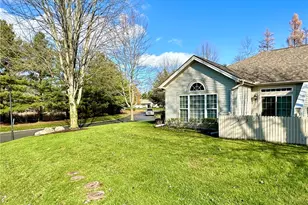 3534 Hunters Woods Blvd, Neshannock Township, PA 16105 - Photo 5