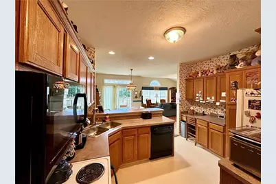 3534 Hunters Woods Blvd #3, Neshannock Township, PA 16105 - Photo 11
