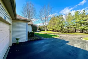 3534 Hunters Woods Blvd, Neshannock Township, PA 16105 - Photo 9