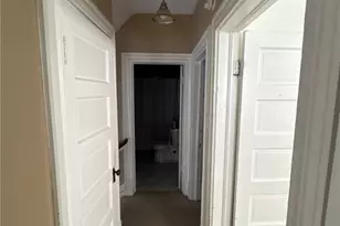 1050 Vance Ave, Coraopolis, PA 15108 - Photo 15