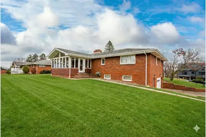 118 Clearview Dr, Peters Township, PA 15317 - Photo 3