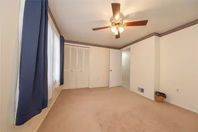 221 Disney Dr, Moon/Crescent Twp, PA 15108 - Photo 23