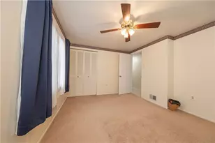 221 Disney Dr, Moon/Crescent Twp, PA 15108 - Photo 23