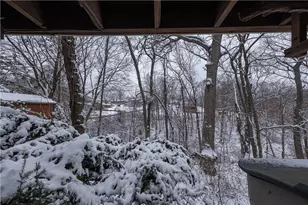 221 Disney Dr, Moon/Crescent Twp, PA 15108 - Photo 9