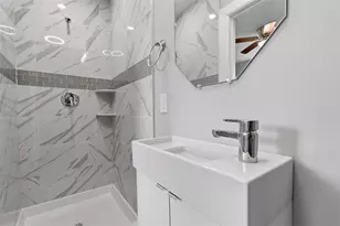 714 Cherokee St, Schenley Heights, PA 15219 - Photo 15