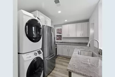 714 Cherokee St, Schenley Heights, PA 15219 - Photo 5