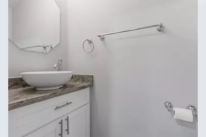 714 Cherokee St, Schenley Heights, PA 15219 - Photo 9