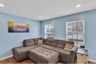 302 Red Fox Ct, Economy, PA 15005 - Photo 11