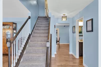 302 Red Fox Ct, Economy, PA 15005 - Photo 21