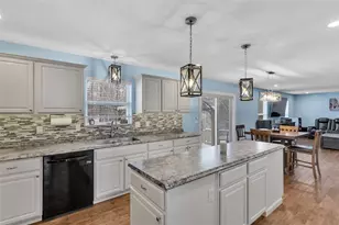 302 Red Fox Ct, Economy, PA 15005 - Photo 13