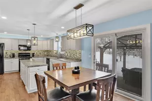 302 Red Fox Ct, Economy, PA 15005 - Photo 15