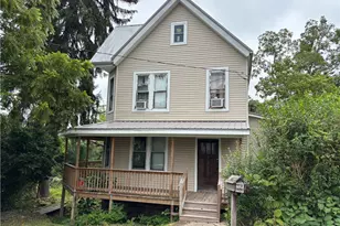 4 Brokers Ln, Hempfield Township, PA 15675 - Photo 1