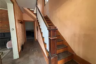 4 Brokers Ln, Hempfield Township, PA 15675 - Photo 15