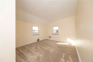 975 Illinois Ave, Pittsburgh, PA 15221 - Photo 17