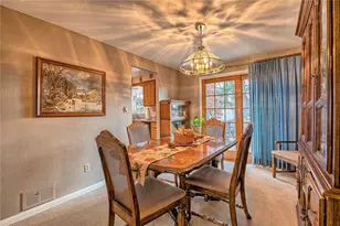 216 Roxbury Dr, Hempfield Township, PA 15601 - Photo 9