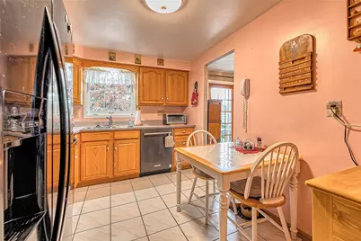 216 Roxbury Drive, Hempfield Township, PA 15601 - Photo 13