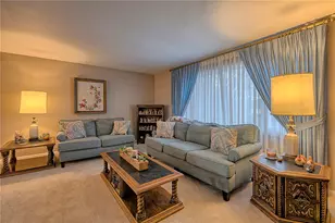 216 Roxbury Dr, Hempfield Township, PA 15601 - Photo 5