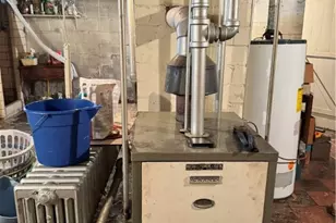 325 Crest Ave, Charleroi Boro, PA 15022 - Photo 29