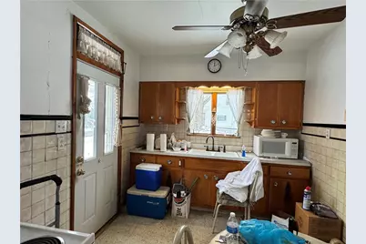 325 Crest Ave, Charleroi Boro, PA 15022 - Photo 5