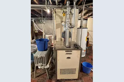 325 Crest Ave, Charleroi Boro, PA 15022 - Photo 29