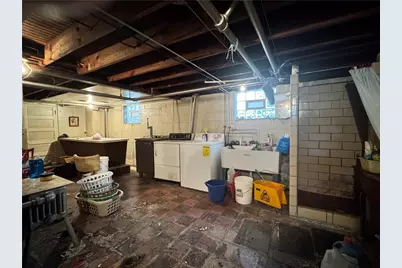 325 Crest Ave, Charleroi Boro, PA 15022 - Photo 33