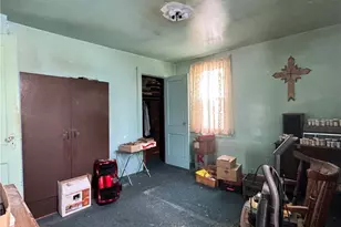 325 Crest Ave, Charleroi Boro, PA 15022 - Photo 15