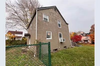 321 E Garfield Avenue, New Castle, PA 16105 - Photo 9