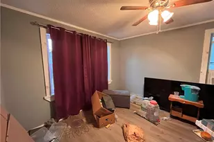 321 E Garfield Ave, New Castle, PA 16105 - Photo 15