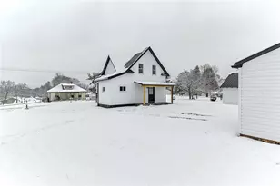 806 Harmony Baptist Rd, Shenango Township, PA 16101 - Photo 19